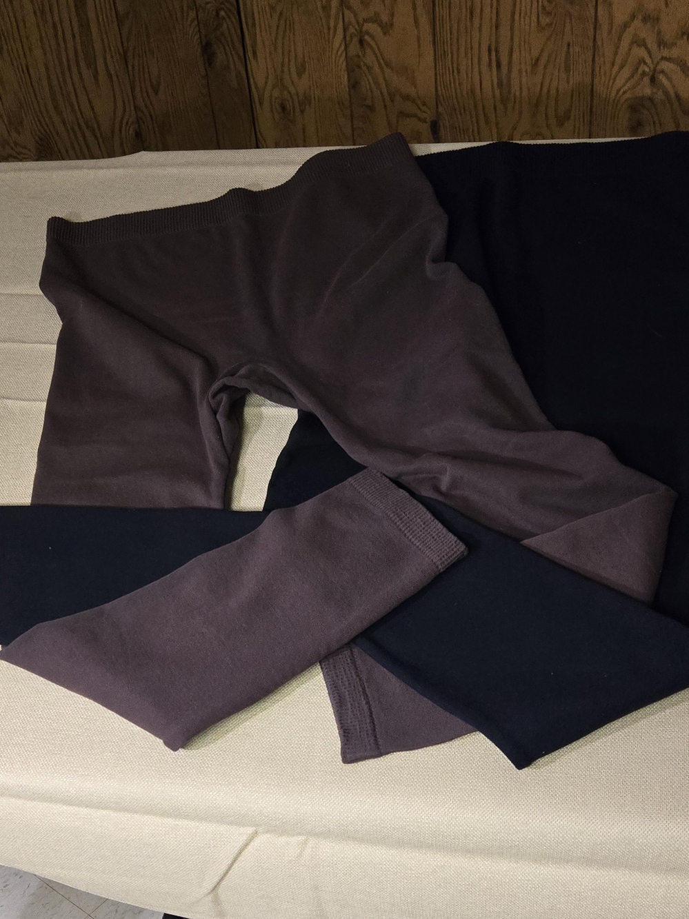 Lot Of 2 Fleece Line Leggings Plus Size 2X - Picture 2 of 8